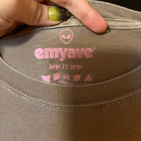 Emy Ave - Karma Oversized Tee - L/XL - Picture 3 of 5